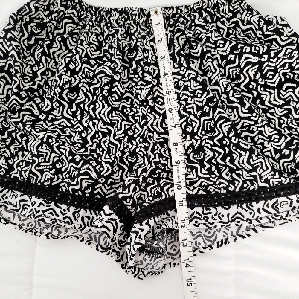 Boho 🤍 Shorts - Picture 5 of 6